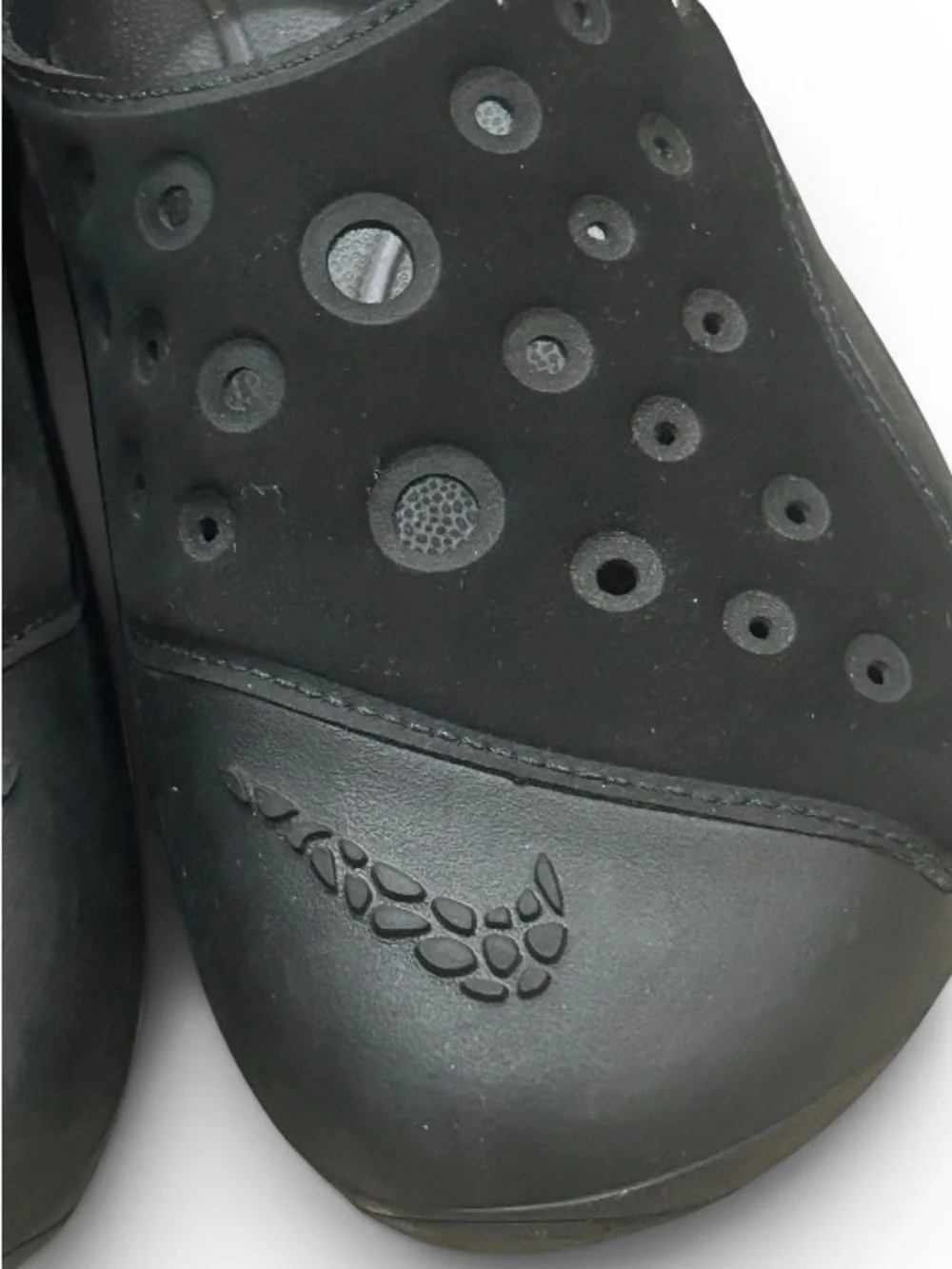 Nike Aqua Swoosh Kids Water Sandals – Black – Lightweight & Comfortable